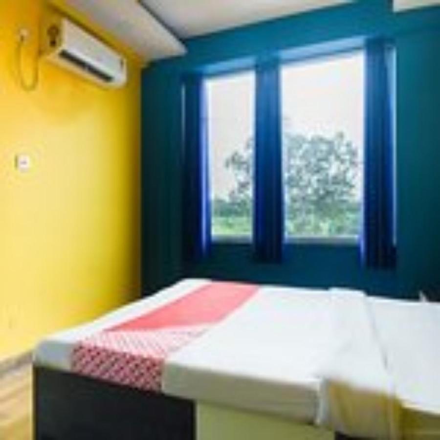 Staymaker Royal Galaxy Durgapur  Luaran gambar