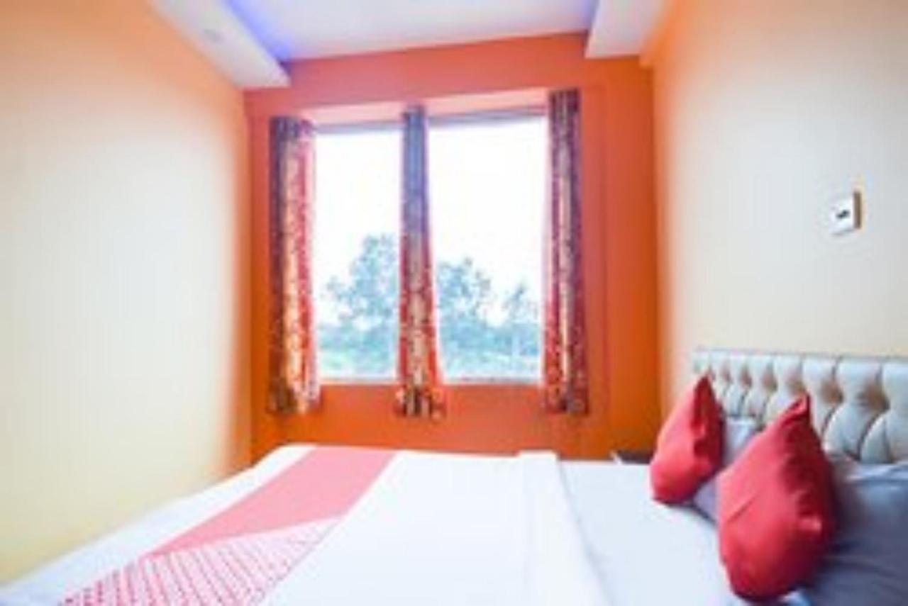 Staymaker Royal Galaxy Durgapur  Luaran gambar
